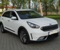 Белый Киа Niro, объемом двигателя 1.6 л и пробегом 98 тыс. км за 12400 $, фото 7 на Automoto.ua