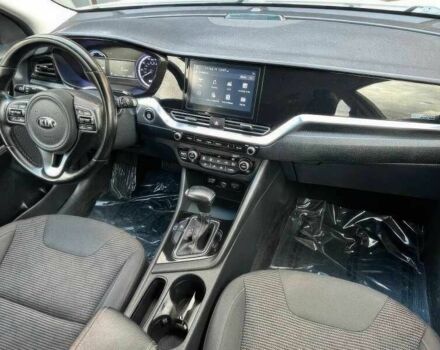 Белый Киа Niro, объемом двигателя 1.6 л и пробегом 65 тыс. км за 7100 $, фото 17 на Automoto.ua