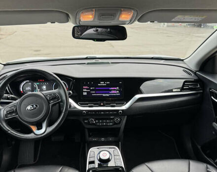 Белый Киа Niro, объемом двигателя 0 л и пробегом 101 тыс. км за 21200 $, фото 9 на Automoto.ua