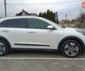 Білий Кіа Niro, об'ємом двигуна 0 л та пробігом 127 тис. км за 19999 $, фото 51 на Automoto.ua