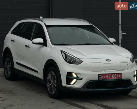 Белый Киа Niro, объемом двигателя 0 л и пробегом 172 тыс. км за 17500 $, фото 4 на Automoto.ua