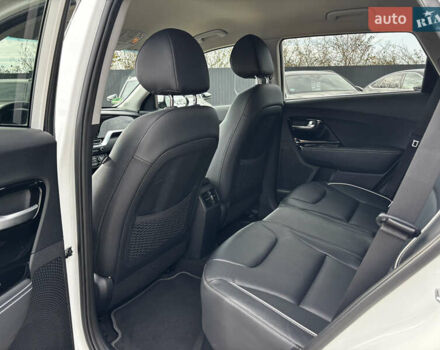 Белый Киа Niro, объемом двигателя 0 л и пробегом 141 тыс. км за 19100 $, фото 34 на Automoto.ua