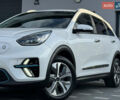 Білий Кіа Niro, об'ємом двигуна 0 л та пробігом 62 тис. км за 19500 $, фото 7 на Automoto.ua