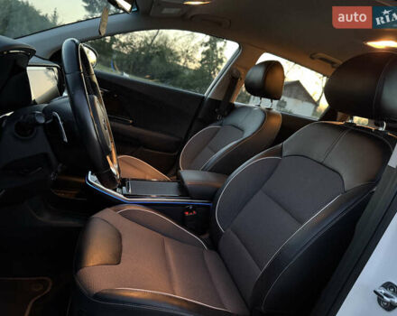 Белый Киа Niro, объемом двигателя 0 л и пробегом 152 тыс. км за 18200 $, фото 32 на Automoto.ua