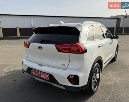Белый Киа Niro, объемом двигателя 1.58 л и пробегом 200 тыс. км за 18600 $, фото 8 на Automoto.ua