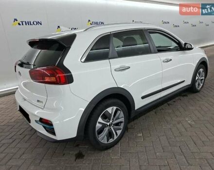 Білий Кіа Niro, об'ємом двигуна 0 л та пробігом 111 тис. км за 19846 $, фото 2 на Automoto.ua