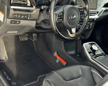 Білий Кіа Niro, об'ємом двигуна 0 л та пробігом 117 тис. км за 19750 $, фото 40 на Automoto.ua