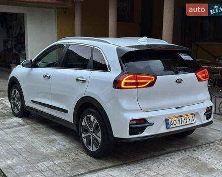 Белый Киа Niro, объемом двигателя 0 л и пробегом 161 тыс. км за 19500 $, фото 4 на Automoto.ua