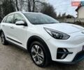 Білий Кіа Niro, об'ємом двигуна 0 л та пробігом 147 тис. км за 18800 $, фото 18 на Automoto.ua