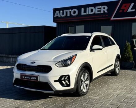 Білий Кіа Niro, об'ємом двигуна 1.6 л та пробігом 37 тис. км за 19700 $, фото 8 на Automoto.ua