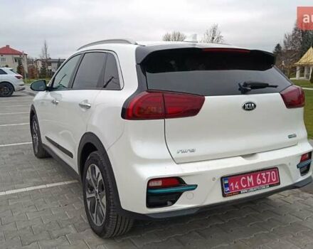 Білий Кіа Niro, об'ємом двигуна 0 л та пробігом 127 тис. км за 19999 $, фото 11 на Automoto.ua