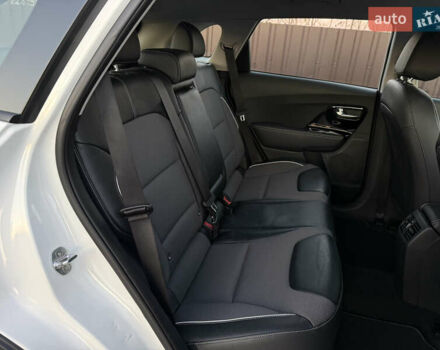 Белый Киа Niro, объемом двигателя 0 л и пробегом 114 тыс. км за 19350 $, фото 26 на Automoto.ua
