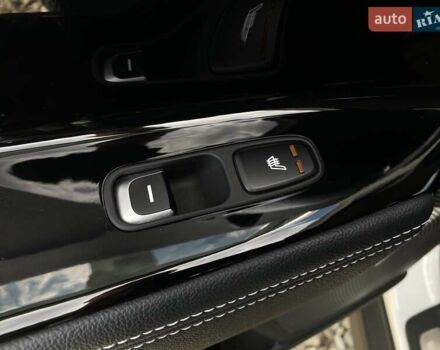 Білий Кіа Niro, об'ємом двигуна 0 л та пробігом 112 тис. км за 22900 $, фото 49 на Automoto.ua