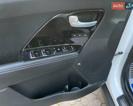 Киа Niro 2020 в Луцке на Automoto.ua Белый Киа Niro, объемом двигателя 0 л и пробегом 148 тыс. км за 19900 $, фото 11 на Automoto.ua
