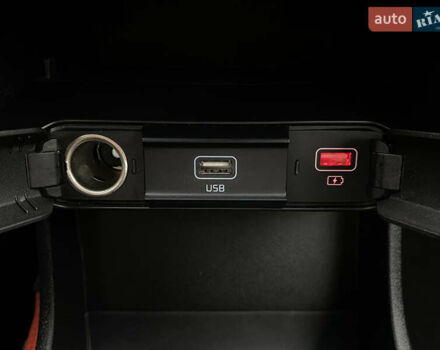 Белый Киа Niro, объемом двигателя 0 л и пробегом 96 тыс. км за 19950 $, фото 66 на Automoto.ua