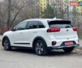 Білий Кіа Niro, об'ємом двигуна 1.6 л та пробігом 215 тис. км за 16800 $, фото 6 на Automoto.ua