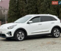 Білий Кіа Niro, об'ємом двигуна 0 л та пробігом 141 тис. км за 19499 $, фото 10 на Automoto.ua