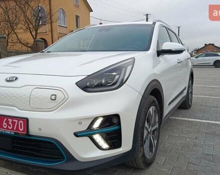 Білий Кіа Niro, об'ємом двигуна 0 л та пробігом 127 тис. км за 19999 $, фото 14 на Automoto.ua