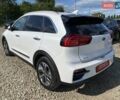 Білий Кіа Niro, об'ємом двигуна 0 л та пробігом 112 тис. км за 22900 $, фото 14 на Automoto.ua