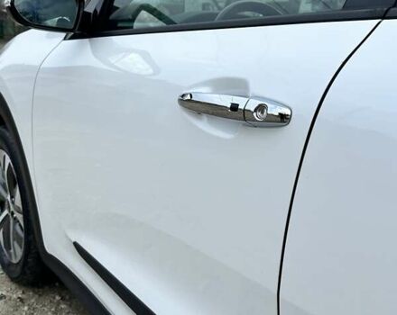 Білий Кіа Niro, об'ємом двигуна 0 л та пробігом 147 тис. км за 18800 $, фото 28 на Automoto.ua
