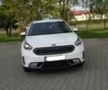 Белый Киа Niro, объемом двигателя 1.6 л и пробегом 98 тыс. км за 12400 $, фото 8 на Automoto.ua