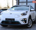 Белый Киа Niro, объемом двигателя 0 л и пробегом 80 тыс. км за 18800 $, фото 5 на Automoto.ua