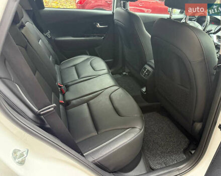 Белый Киа Niro, объемом двигателя 0 л и пробегом 152 тыс. км за 20400 $, фото 38 на Automoto.ua