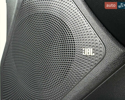 Білий Кіа Niro, об'ємом двигуна 0 л та пробігом 141 тис. км за 19499 $, фото 62 на Automoto.ua