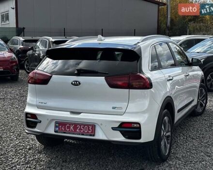 Киа Niro 2020 в Львове на Automoto.ua Белый Киа Niro, объемом двигателя 0 л и пробегом 95 тыс. км за 20450 $, фото 9 на Automoto.ua