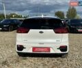 Киа Niro 2020 в Львове на Automoto.ua Белый Киа Niro, объемом двигателя 0 л и пробегом 62 тыс. км за 23400 $, фото 18 на Automoto.ua