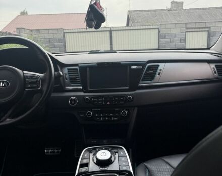 Белый Киа Niro, объемом двигателя 0 л и пробегом 133 тыс. км за 20000 $, фото 7 на Automoto.ua