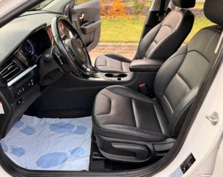 Белый Киа Niro, объемом двигателя 1.6 л и пробегом 148 тыс. км за 10000 $, фото 15 на Automoto.ua