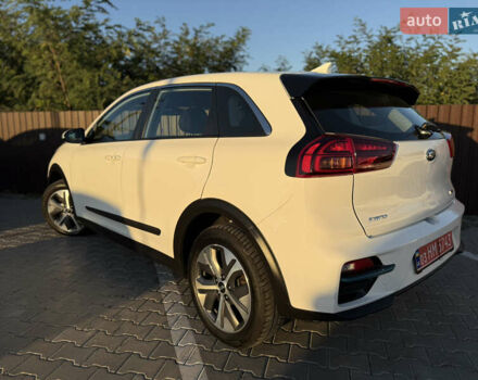 Білий Кіа Niro, об'ємом двигуна 0 л та пробігом 169 тис. км за 18200 $, фото 12 на Automoto.ua