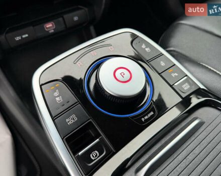 Білий Кіа Niro, об'ємом двигуна 0 л та пробігом 141 тис. км за 19499 $, фото 39 на Automoto.ua