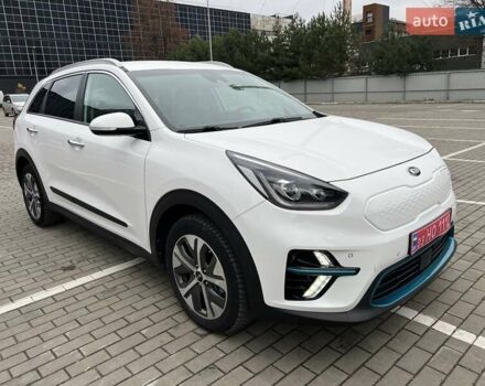 Белый Киа Niro, объемом двигателя 0 л и пробегом 146 тыс. км за 19799 $, фото 14 на Automoto.ua