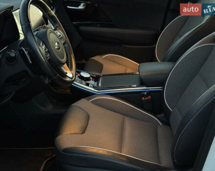 Белый Киа Niro, объемом двигателя 0 л и пробегом 152 тыс. км за 18200 $, фото 31 на Automoto.ua