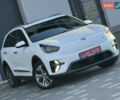 Білий Кіа Niro, об'ємом двигуна 0 л та пробігом 62 тис. км за 19500 $, фото 9 на Automoto.ua