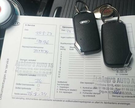 Белый Киа Niro, объемом двигателя 0 л и пробегом 200 тыс. км за 19000 $, фото 2 на Automoto.ua