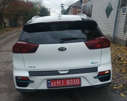 Белый Киа Niro, объемом двигателя 0 л и пробегом 200 тыс. км за 19000 $, фото 7 на Automoto.ua