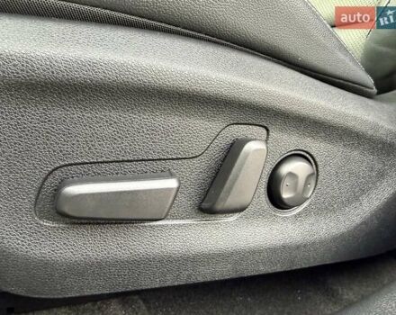 Білий Кіа Niro, об'ємом двигуна 0 л та пробігом 89 тис. км за 18950 $, фото 51 на Automoto.ua