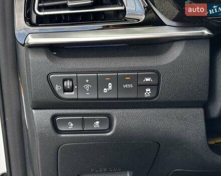 Киа Niro 2020 в Львове на Automoto.ua Белый Киа Niro, объемом двигателя 0 л и пробегом 95 тыс. км за 20450 $, фото 37 на Automoto.ua