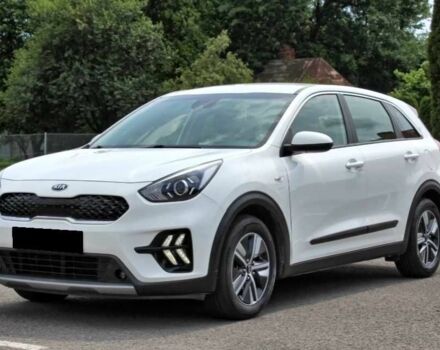 Белый Киа Niro, объемом двигателя 0 л и пробегом 86 тыс. км за 9100 $, фото 1 на Automoto.ua