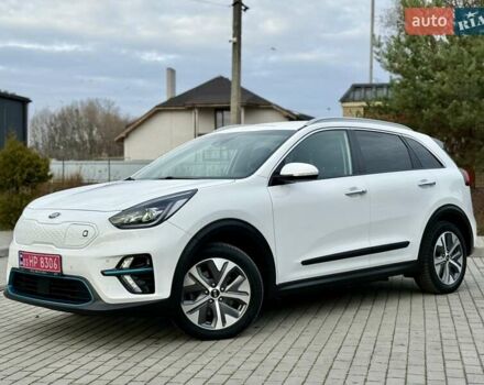 Білий Кіа Niro, об'ємом двигуна 0 л та пробігом 89 тис. км за 18950 $, фото 9 на Automoto.ua