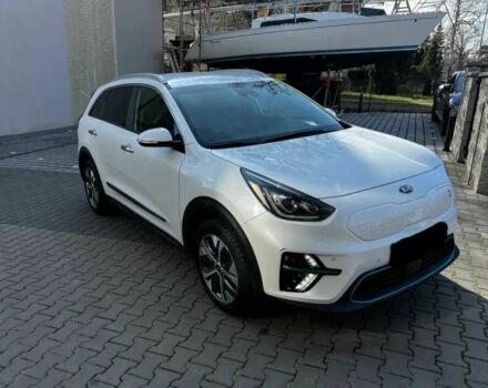 Белый Киа Niro, объемом двигателя 0 л и пробегом 56 тыс. км за 14900 $, фото 1 на Automoto.ua