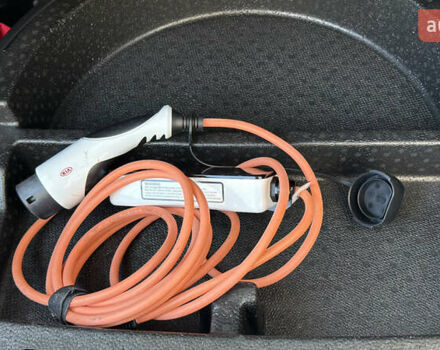 Белый Киа Niro, объемом двигателя 0 л и пробегом 126 тыс. км за 18400 $, фото 23 на Automoto.ua