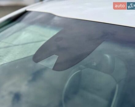 Білий Кіа Niro, об'ємом двигуна 0 л та пробігом 89 тис. км за 18950 $, фото 30 на Automoto.ua