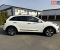 Белый Киа Niro, объемом двигателя 1.58 л и пробегом 200 тыс. км за 18600 $, фото 7 на Automoto.ua