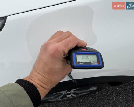 Киа Niro 2020 в Киеве на Automoto.ua Белый Киа Niro, объемом двигателя 0 л и пробегом 171 тыс. км за 18300 $, фото 51 на Automoto.ua