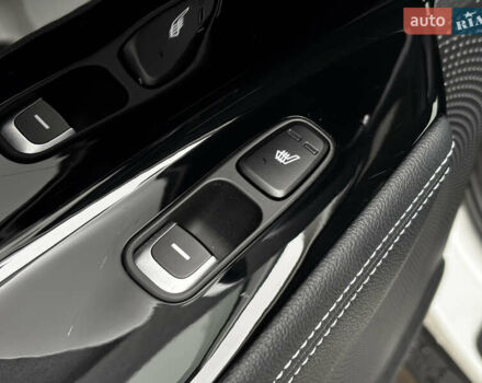 Білий Кіа Niro, об'ємом двигуна 0 л та пробігом 124 тис. км за 20400 $, фото 36 на Automoto.ua