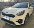 Белый Киа Niro, объемом двигателя 1.6 л и пробегом 100 тыс. км за 12000 $, фото 4 на Automoto.ua